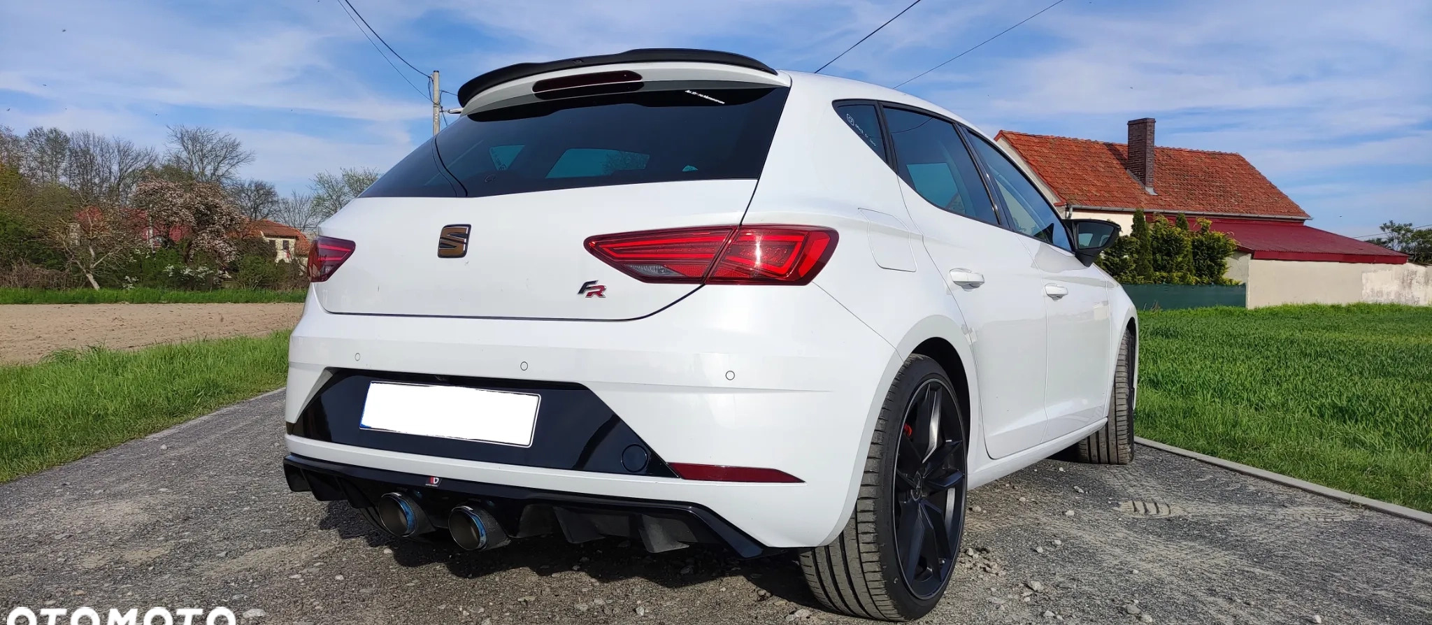 Seat Leon cena 79999 przebieg: 100000, rok produkcji 2019 z Wrocław małe 172